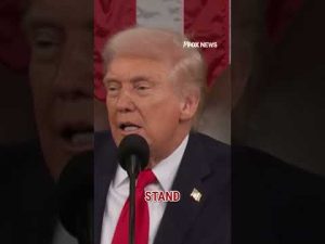 Read more about the article ‘HOW DO YOU NOT STAND?’: Trump calls out Democrats during SOTU #foxnews #shorts #trump