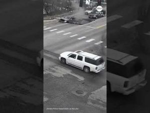 Read more about the article Sinkhole opens at Nebraska intersection, swallowing SUV and pickup truck