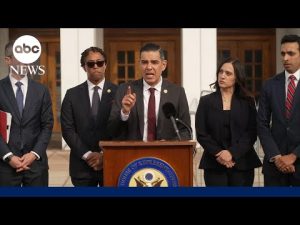 Read more about the article House Oversight Dems speak amid deposition of Hillary Clinton in Epstein probe