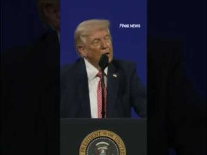 Read more about the article Trump JOKES about renaming the Strait of Hormuz #shorts #us #news #trump #iran #straitofhormuz