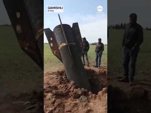 Read more about the article People gather around unexploded missile intercepted by NATO over Syria