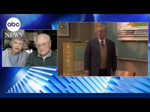 Read more about the article Favorite teacher from ‘Boy Meets World’ celebrates his 99th birthday