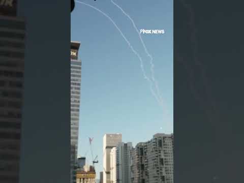 Read more about the article BREAKING: Fox cameras capture Israeli interceptor missiles over Tel Aviv #shorts #usa #news #iran