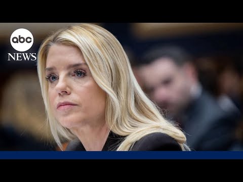 You are currently viewing Dems call for probe into ‘troubling pattern’ of legal wins for Pam Bondi’s brother