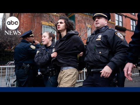 Read more about the article ISIS-inspired teens considered other targets before Gracie Mansion protest: Sources