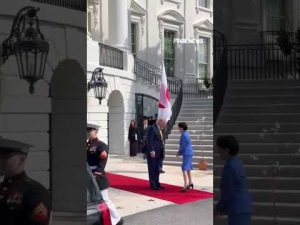 Read more about the article WATCH: Trump hugs Japan’s prime minister #shorts