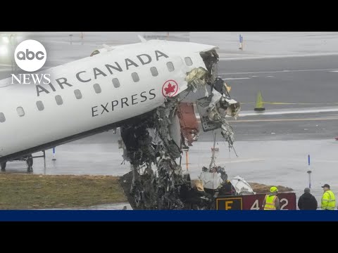 You are currently viewing Video shows moment Air Canada plane hit fire truck at LaGuardia Airport