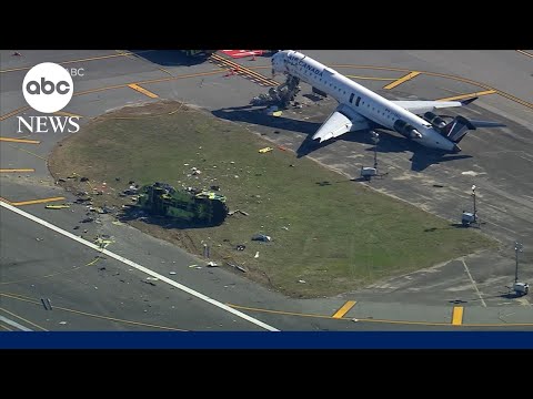 You are currently viewing NTSB: Fire truck in LaGuardia collision lacked transponder to trigger warning to ATC