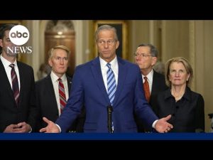 Read more about the article Urgent negotiations as pressure builds on lawmakers over long airport lines