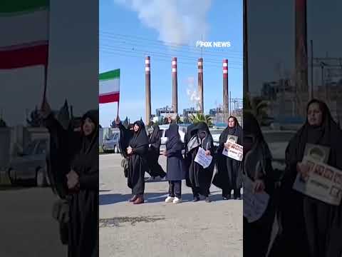 You are currently viewing JUST IN: New video shows crowds locking arms around Iranian power plants #shorts #foxnews #iran