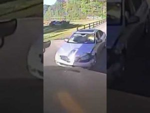 Read more about the article Car CRASHES into school bus then FLEES scene #shorts #us #news #foxnews #viral #carcrash