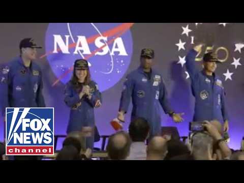 Read more about the article WATCH: Artemis II crew returns to Houston