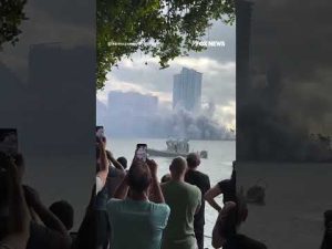 Read more about the article LANDMARK LEVELED: Iconic Miami building demolished #foxnews #news #shorts #miami #hotel