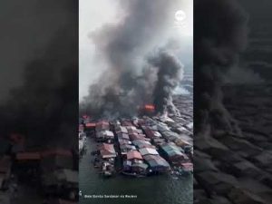 Read more about the article Fire destroys 1,000 homes on the island of Borneo