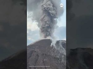 Read more about the article Tourists escape close call with active volcano