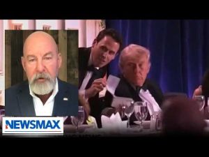 Read more about the article ‘This ridiculousness keeps happening over and over’: Fmr. FBI agent on Trump shooting situaiton