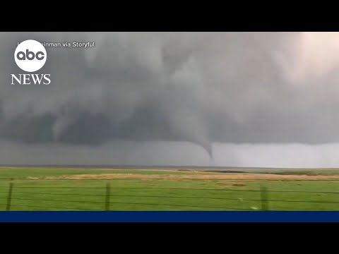 You are currently viewing At least 2 dead from tornadoes, storms in the heartland
