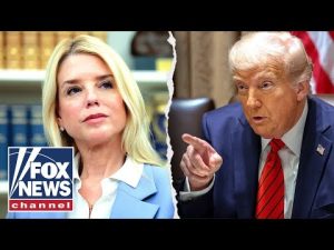 Read more about the article Trump faces ‘EXTRAORDINARY’ headwinds after Bondi ouster, expert warns