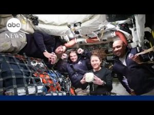 Read more about the article Artemis II astronauts on way to moon after completing final major engine firing