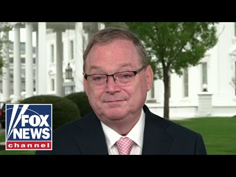 Read more about the article ‘BLOCKBUSTER’: Expert TOUTS March jobs numbers