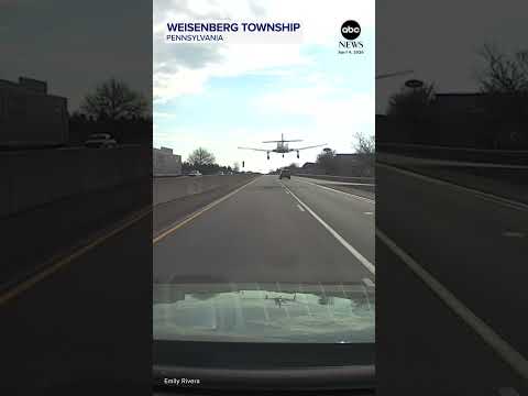 Read more about the article Small plane makes emergency landing on Pennsylvania highway