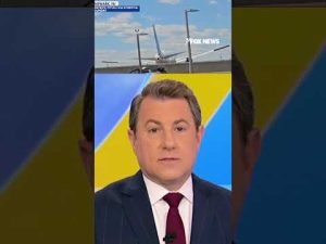 Read more about the article NTSB, United investigating after flight collided with light pole, semi-truck #shorts #us #news