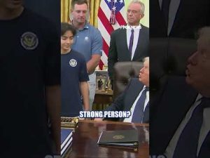Read more about the article WATCH: Trump hears from young athletes about their favorite sports #trump #shorts #sports