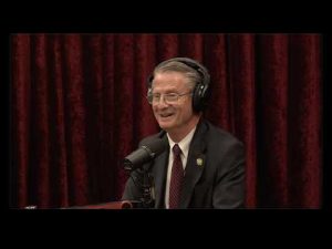 Read more about the article Joe Rogan Experience #2495 – Tim Burchett