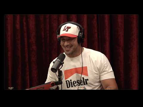 Read more about the article Joe Rogan Experience #2498 – Brendan Schaub