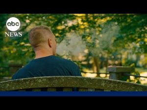 Read more about the article FDA authorizes two fruit-flavored vapes