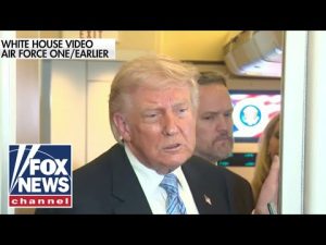 Read more about the article ‘TREASON’: Trump LAMBASTS reporter aboard Air Force One