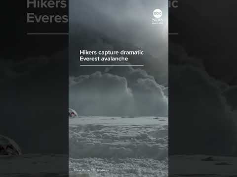 Read more about the article Hikers capture dramatic Everest avalanche