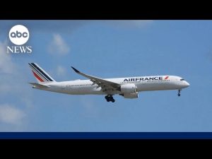Read more about the article Flight diverted amid Ebola outbreak