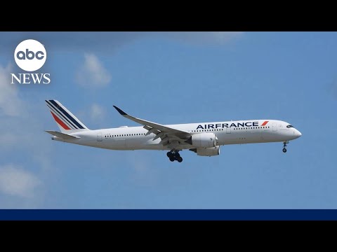 Read more about the article Flight diverted amid Ebola outbreak