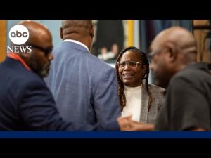 Read more about the article Judge tosses charges against former assistant principal in teacher shot trial