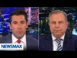 Read more about the article CEO Chris Ruddy defends Trump, talks NEWSMAX growth | Rob Schmitt Tonight