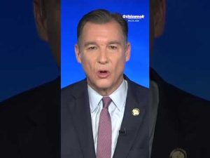 Read more about the article Rep. Tom Suozzi says that he believes “nobody supports” the DOJ’s ‘anti-weaponization fund.’