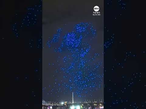 Read more about the article Out-of-control drones fall from the sky at Sydney light festival