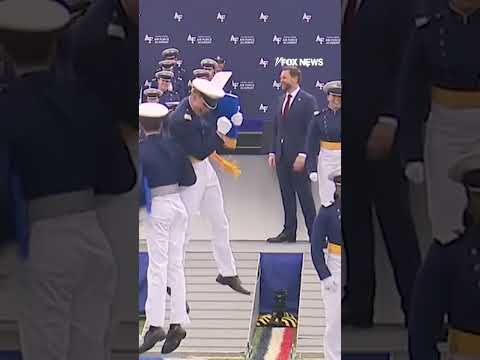 Read more about the article Vance CHEST BUMPS Air Force graduate at commencement #foxnews #news #us #fox