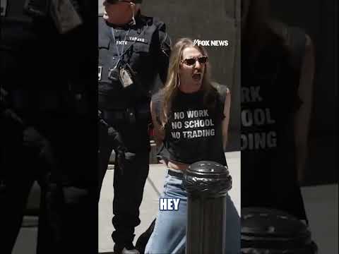 Read more about the article May Day agitators ARRESTED after chaining themselves to NYSE #shorts #us #news #foxnews