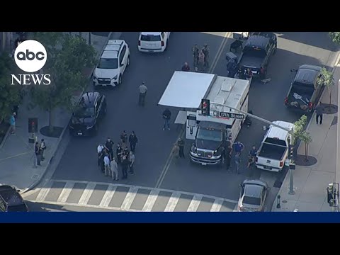 Read more about the article California bank standoff ends: Hostages safely rescued, suspect dead in Bakersfield