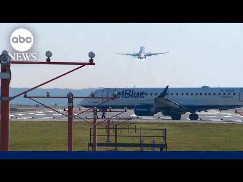 Read more about the article Midair close call between JetBlue flight and ‘Mad Max’ plane