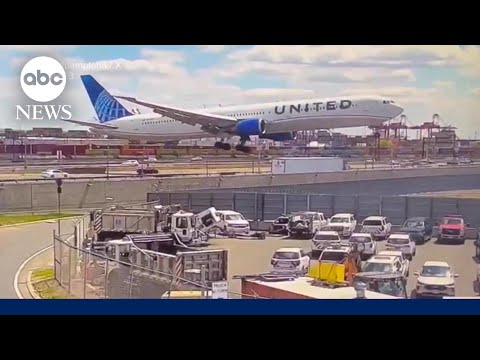 Read more about the article United jet was 15 feet from hitting truck on NJ Turnpike: Preliminary NTSB report
