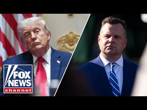 You are currently viewing Trump urges Pulte to FIRE intel employees: Report