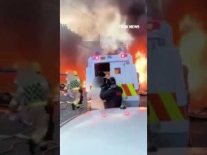 Read more about the article Protesters set CARS ON FIRE after Belfast stabbing by asylum seeker #foxnews #news #us #fox