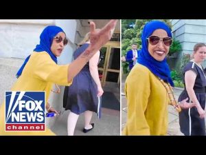 Read more about the article SEE IT: Ilhan Omar LAUGHS OFF reporter’s questions about investigation
