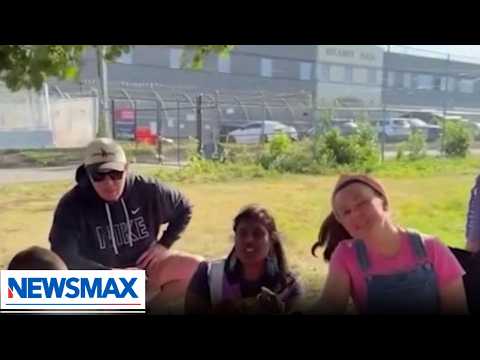 Read more about the article YouTuber Ms. Rachel indoctrinates children at ICE facility | The Right Squad