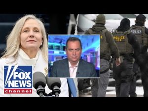 Read more about the article Jonathan Fahey: Here’s why Virginia’s mask ban for ICE agents is unconstitutional