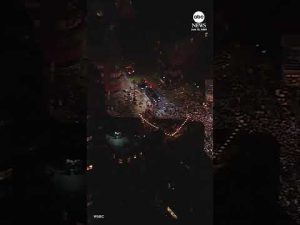 Read more about the article Knicks fans flood streets after historic NBA title win