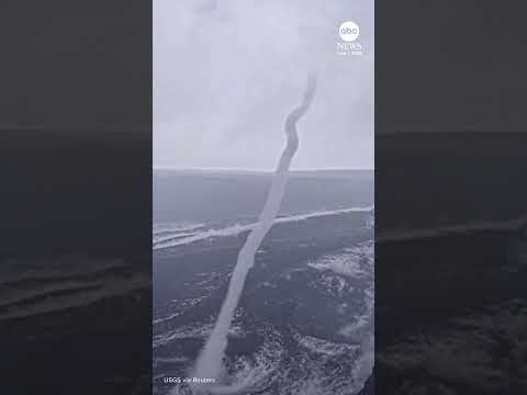 Read more about the article USGS cameras capture moment whirlwind forms beside Hawaii volcano